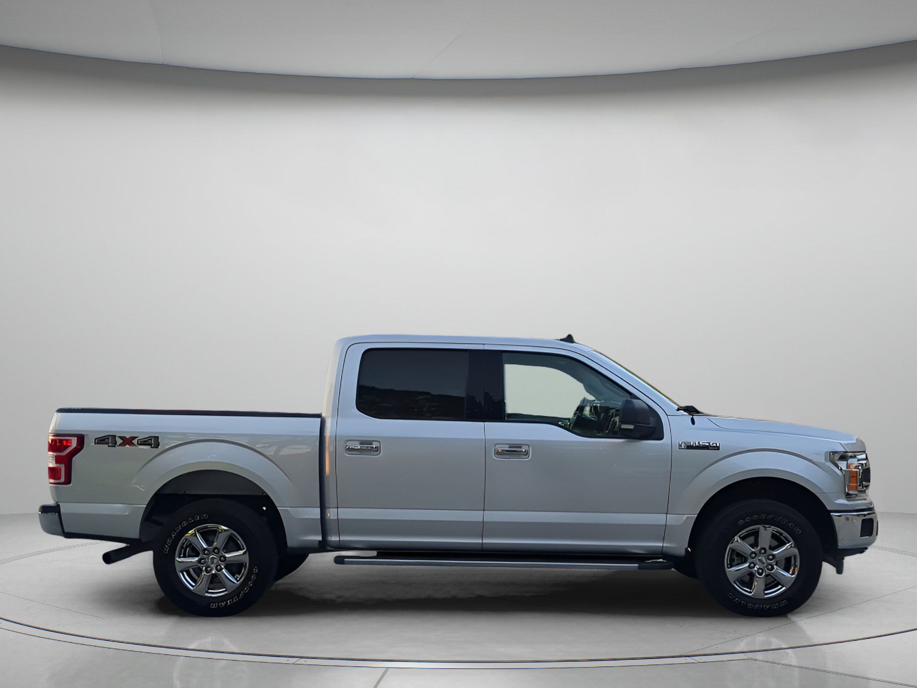 Used 2019 Ford F150 XLT w/ Equipment Group 302A Luxury AWD/4WD image 39