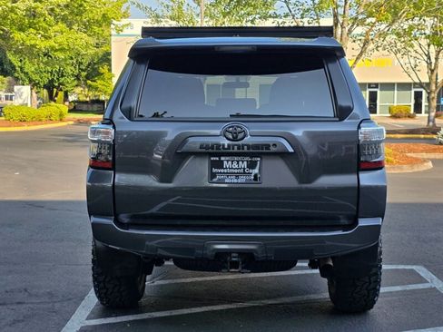 Used 2015 Toyota 4Runner SR5 AWD/4WD image 6