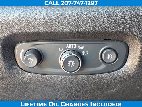 Used 2020 Chevrolet Traverse LT w/ Driver Confidence II Package image 17