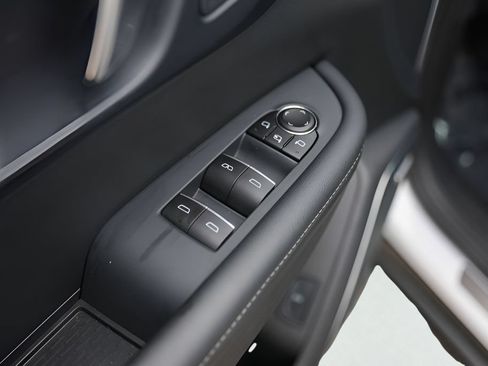 Used 2026 Buick Enclave Sport Touring FWD image 24