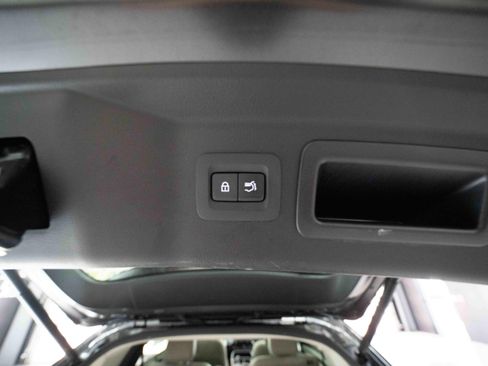 Used 2024 MAZDA CX-90 Plug-In Hybrid w/ Preferred AWD/4WD image 29