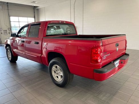Used 2005 Dodge Dakota SLT w/ Sport Appearance Group AWD/4WD image 3