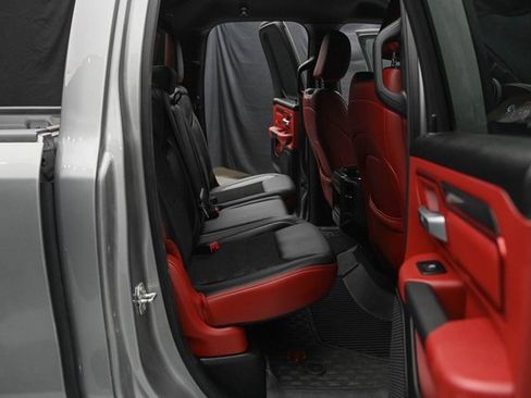 Used 2019 RAM 1500 Rebel image 20