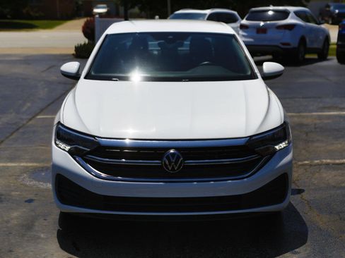 Used 2024 Volkswagen Jetta S FWD image 2