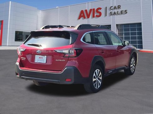 Used 2025 Subaru Outback Premium AWD/4WD image 6
