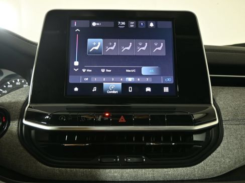 Used 2022 Jeep Compass Latitude AWD/4WD image 27