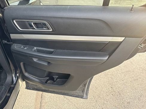Used 2016 Ford Explorer XLT w/ Equipment Group 202A image 16