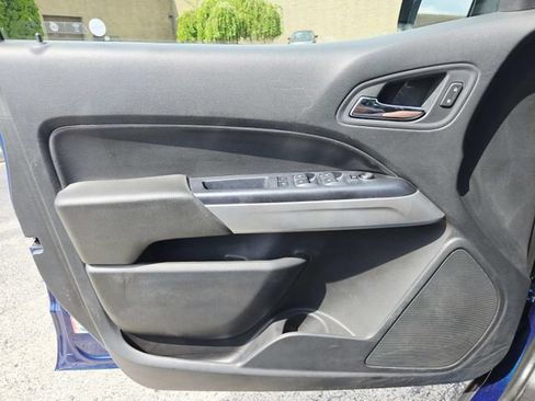 Used 2020 Chevrolet Colorado LT AWD/4WD image 30