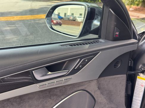 Used 2014 Audi S8 AWD/4WD image 28