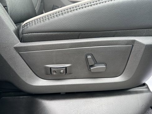 New 2025 RAM 2500 Laramie image 16