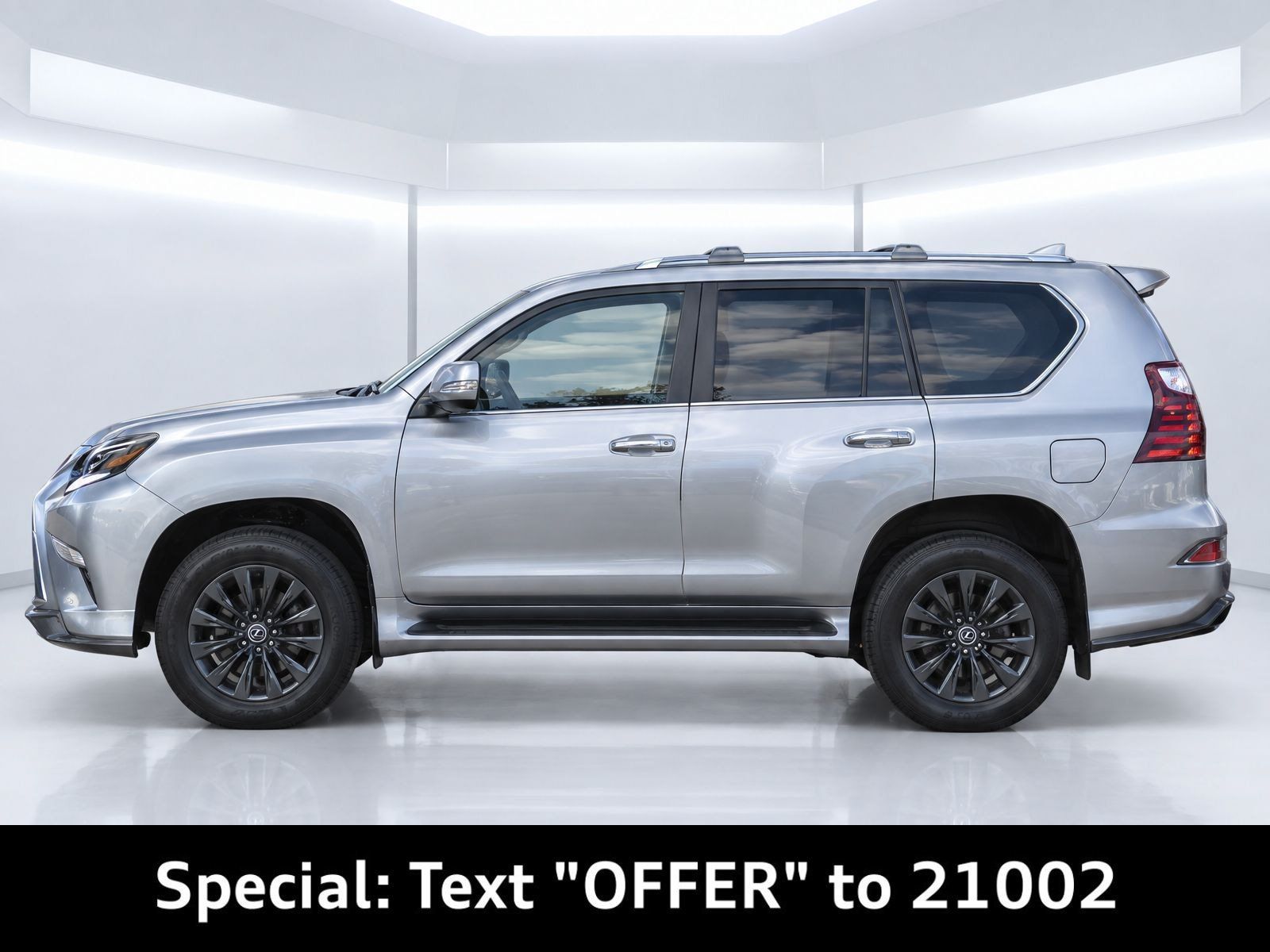 Used 2022 Lexus GX 460 Luxury w/ Sport Design Package AWD/4WD image 2