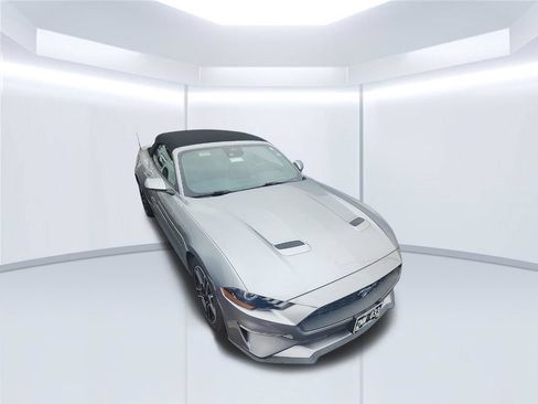 Used 2022 Ford Mustang Premium RWD image 16