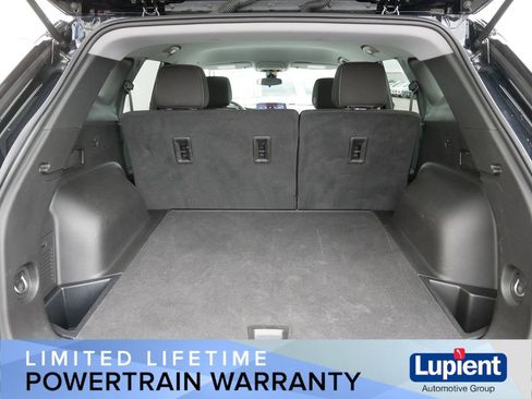 Used 2025 Chevrolet Blazer LT AWD/4WD image 8