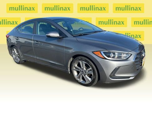 Used 2017 Hyundai Elantra Limited w/ Cargo Package FWD image 1