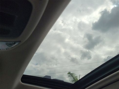 Used 2020 Subaru Outback Touring XT image 34