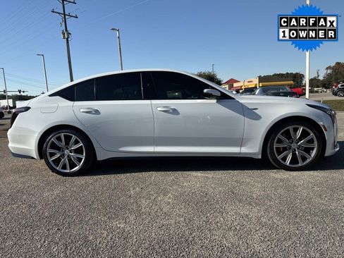 Used 2025 Cadillac CT5 V image 2