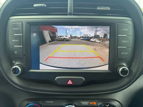 Used 2024 Kia Soul LX w/ Option Group 015 FWD image 8