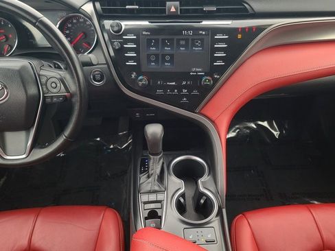 Used 2019 Toyota Camry XSE image 16