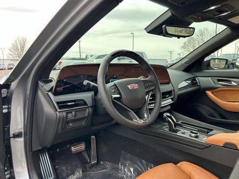 New 2026 Cadillac CT5 V w/ Platinum Package AWD/4WD image 24