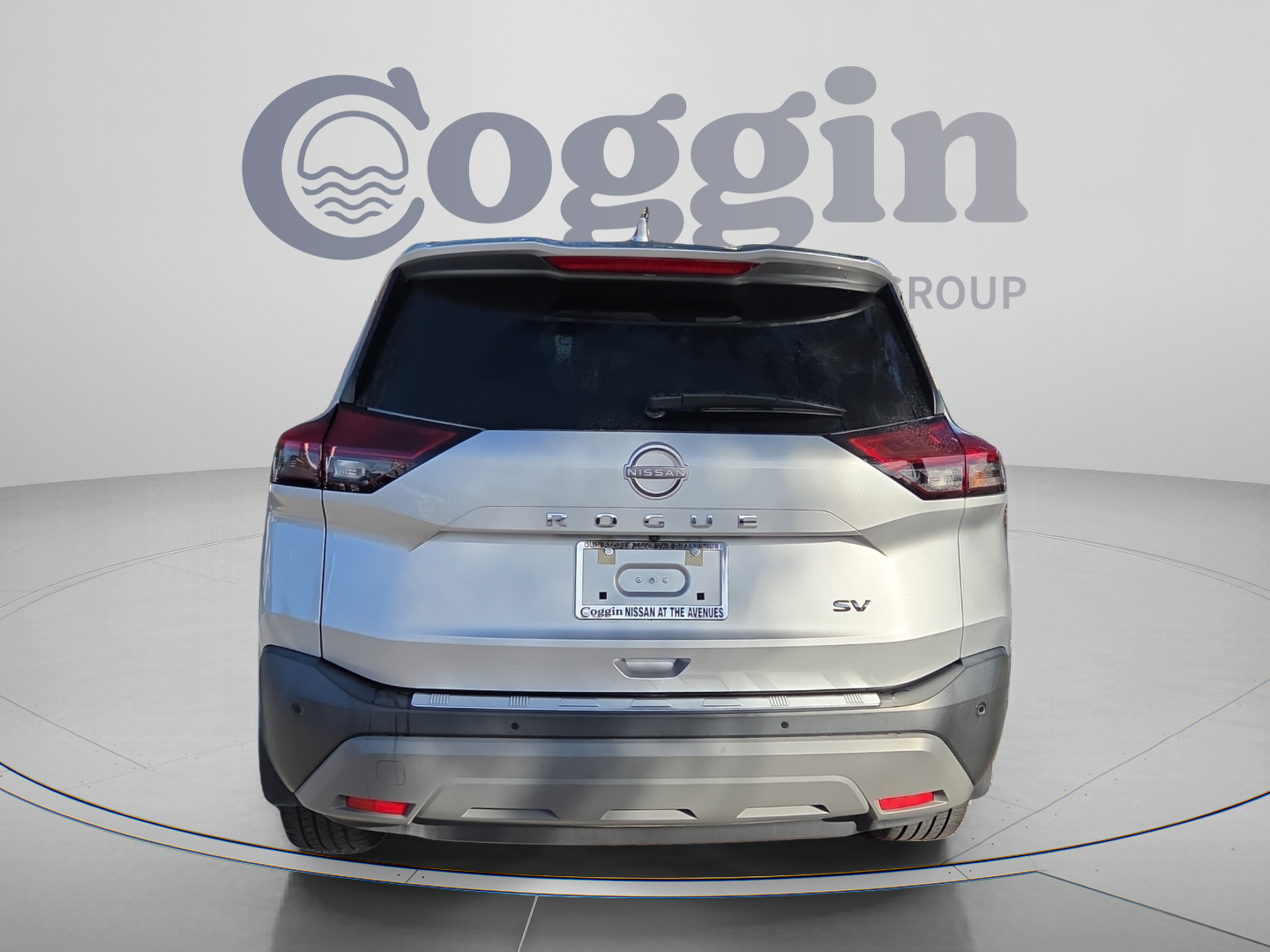 Used 2022 Nissan Rogue SV FWD image 4