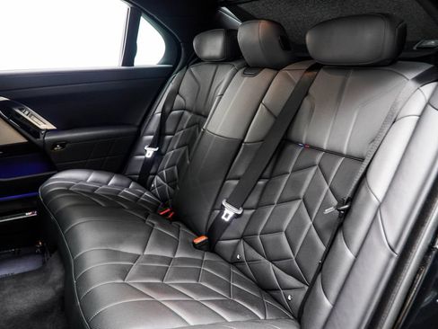 Used 2024 BMW 740i RWD image 57