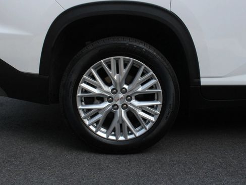 Used 2026 GMC Acadia Elevation w/ Elevation Premium Package FWD image 5