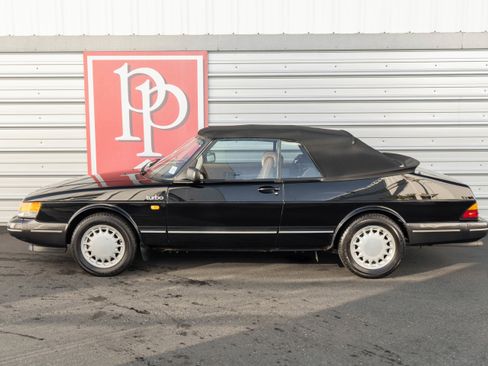 Used 1988 Saab 900 Turbo image 15