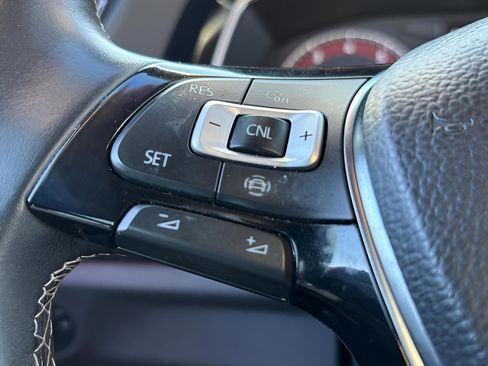 Used 2019 Volkswagen Jetta R-Line image 26