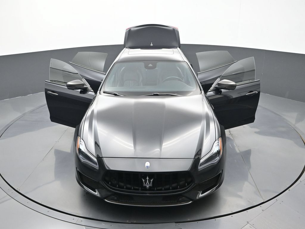 Used 2022 Maserati Quattroporte Trofeo RWD image 28