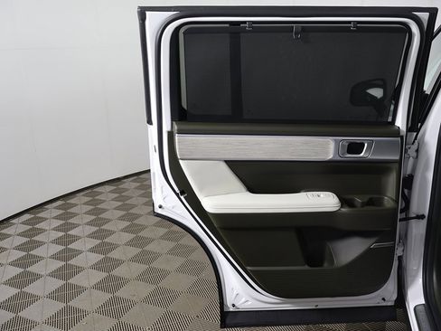 Certified 2025 Hyundai Santa Fe Calligraphy image 30