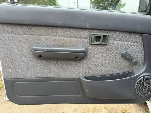 Used 1996 Toyota Tacoma 2WD Regular Cab image 7