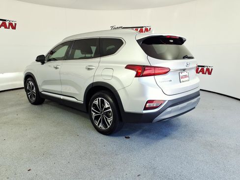 Used 2019 Hyundai Santa Fe Limited FWD image 4