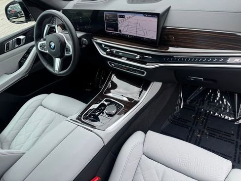 Certified 2026 BMW X5 xDrive40i w/ M Sport Package AWD/4WD image 28