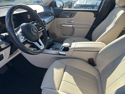 Used 2023 Mercedes-Benz GLB 250 image 7
