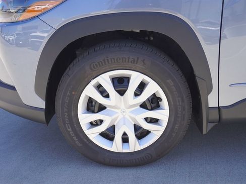 Certified 2026 Toyota Corolla Cross L FWD image 21