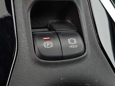 Used 2022 Toyota Corolla SE FWD image 23