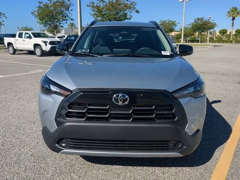 New 2026 Toyota Corolla Cross LE FWD image 9