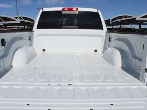 Used 2025 RAM 2500 Laramie AWD/4WD image 7