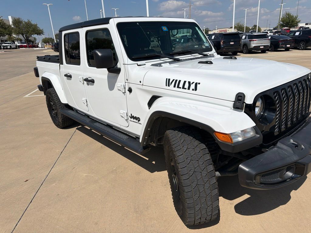 Used 2022 Jeep Gladiator Sport AWD/4WD image 1