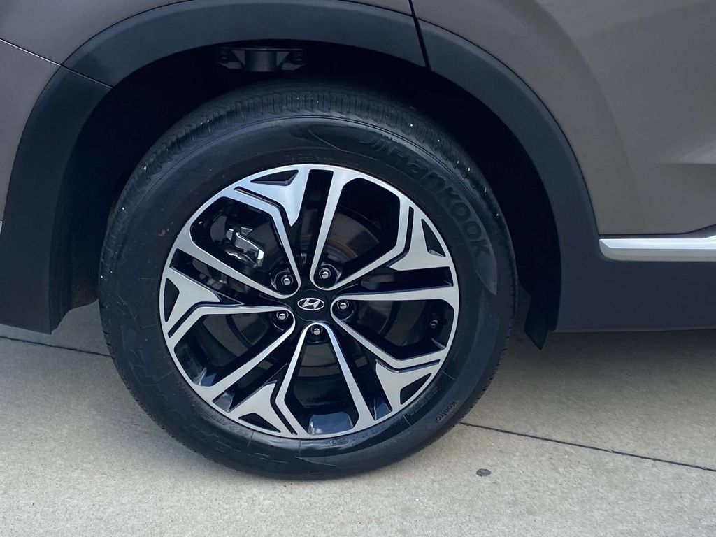Used 2019 Hyundai Santa Fe FWD image 11