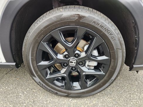 Certified 2025 Honda HR-V Sport image 7