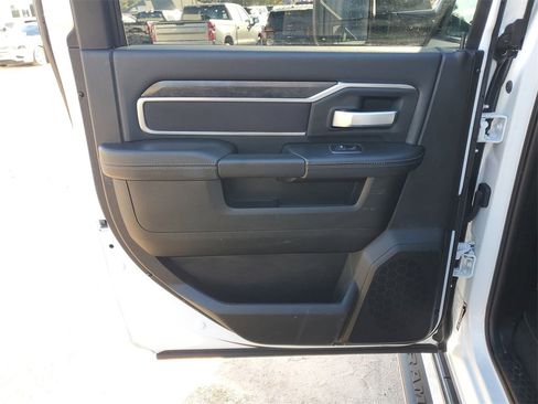 Used 2024 RAM 3500 Big Horn image 30