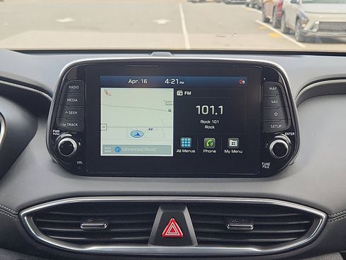 Used 2020 Hyundai Santa Fe Limited AWD/4WD image 17