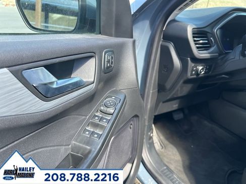 New 2024 Ford Escape SE w/ PHEV Premium Package FWD image 48