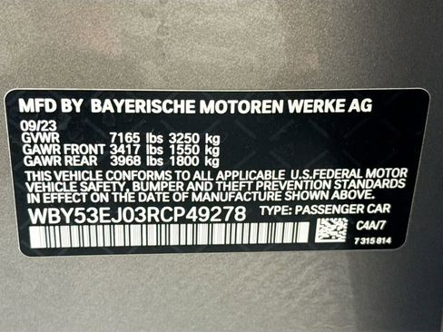 Certified 2024 BMW i7 xDrive60 image 34