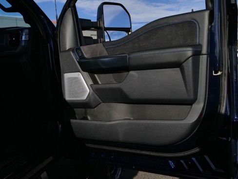 Used 2025 Ford F450 Platinum w/ FX4 Off-Road Package image 59