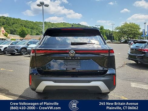 New 2025 Volkswagen Tiguan S image 5