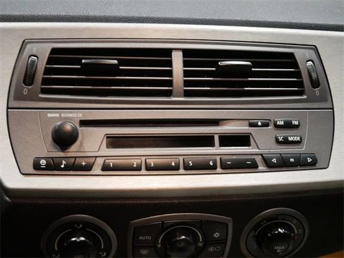 Used 2004 BMW Z4 3.0i image 20