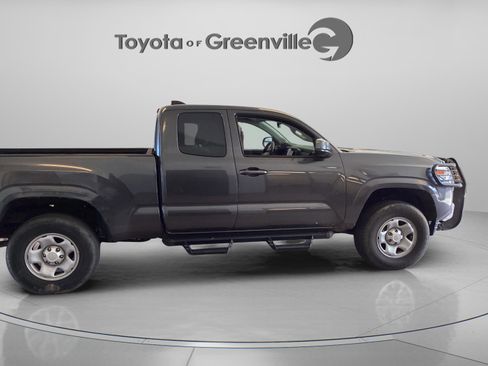 Used 2023 Toyota Tacoma SR w/ SR Convenience Package AWD/4WD image 7
