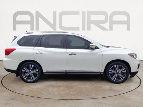 Used 2018 Nissan Pathfinder Platinum FWD image 14